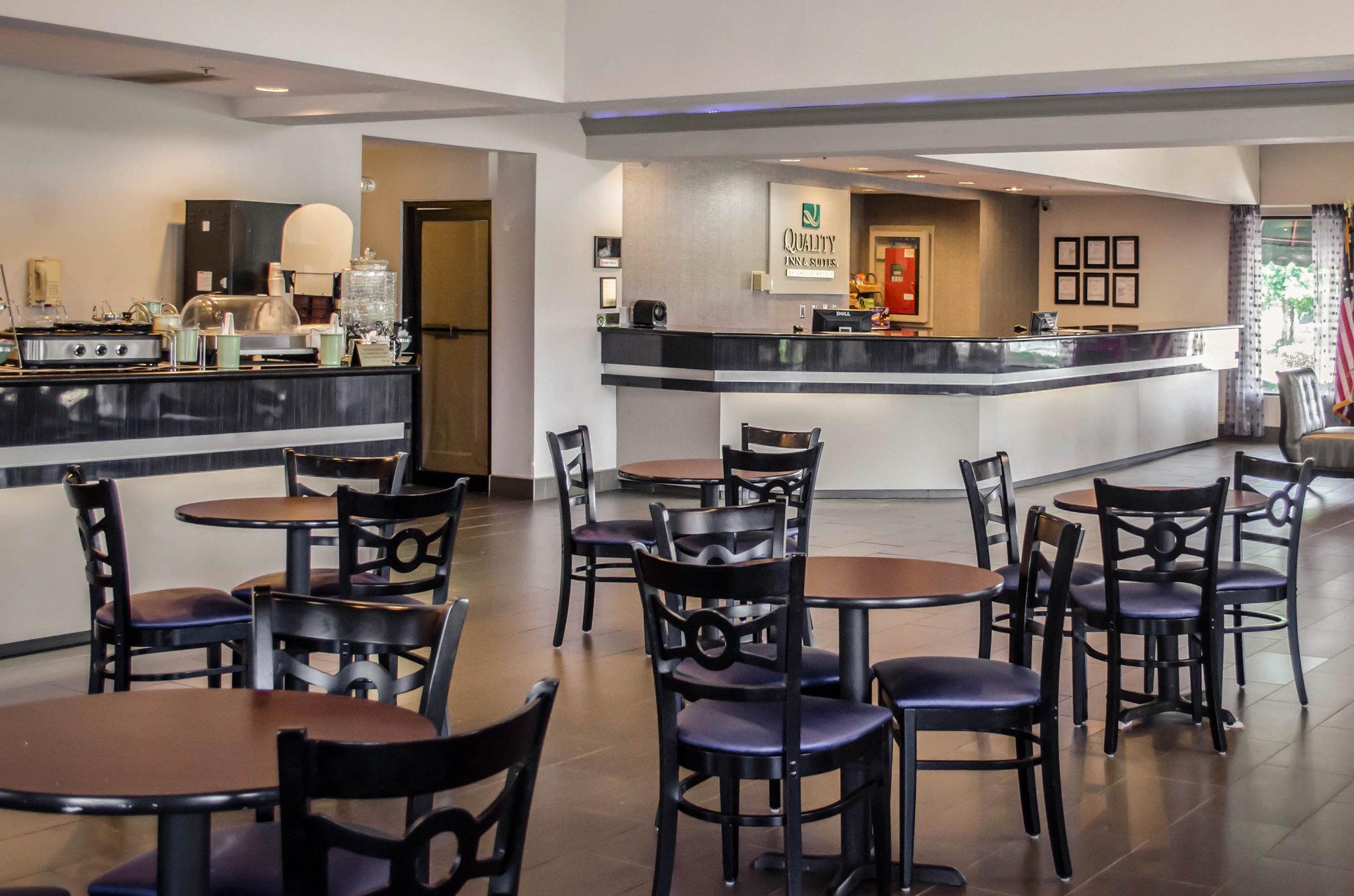 Quality Inn & Suites At Airport Blvd I-65 Mobile Eksteriør bilde