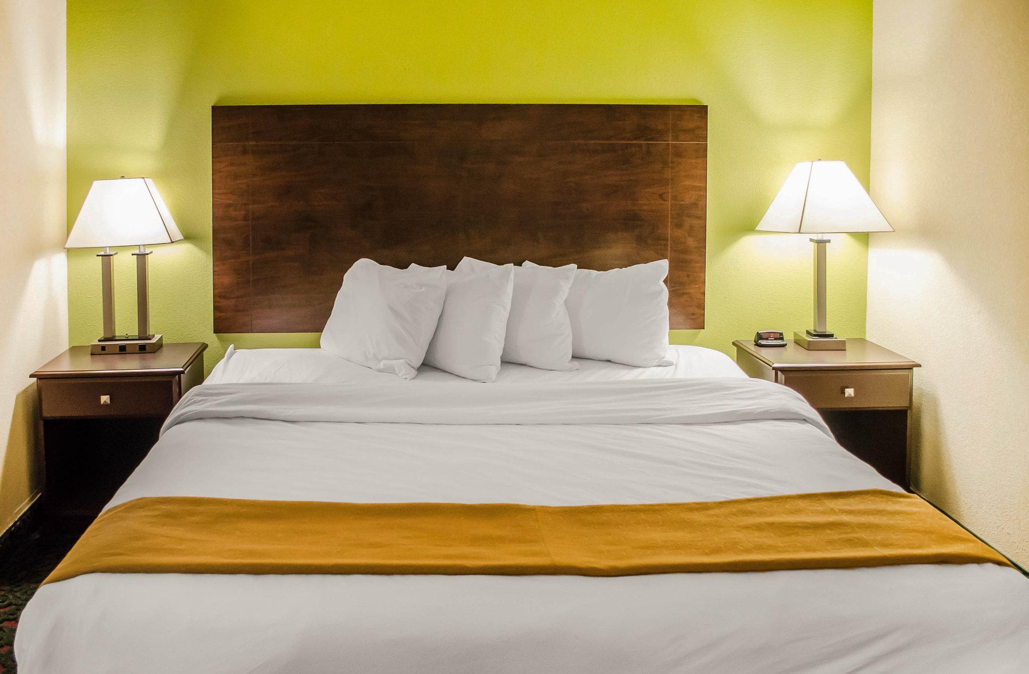 Quality Inn & Suites At Airport Blvd I-65 Mobile Eksteriør bilde