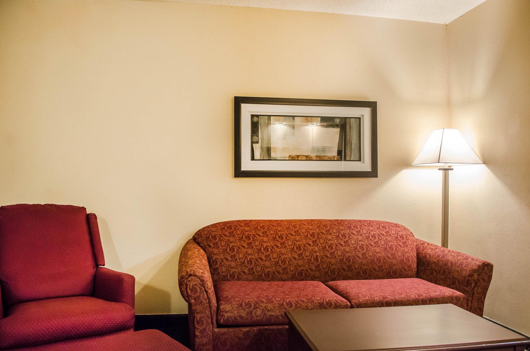 Quality Inn & Suites At Airport Blvd I-65 Mobile Eksteriør bilde