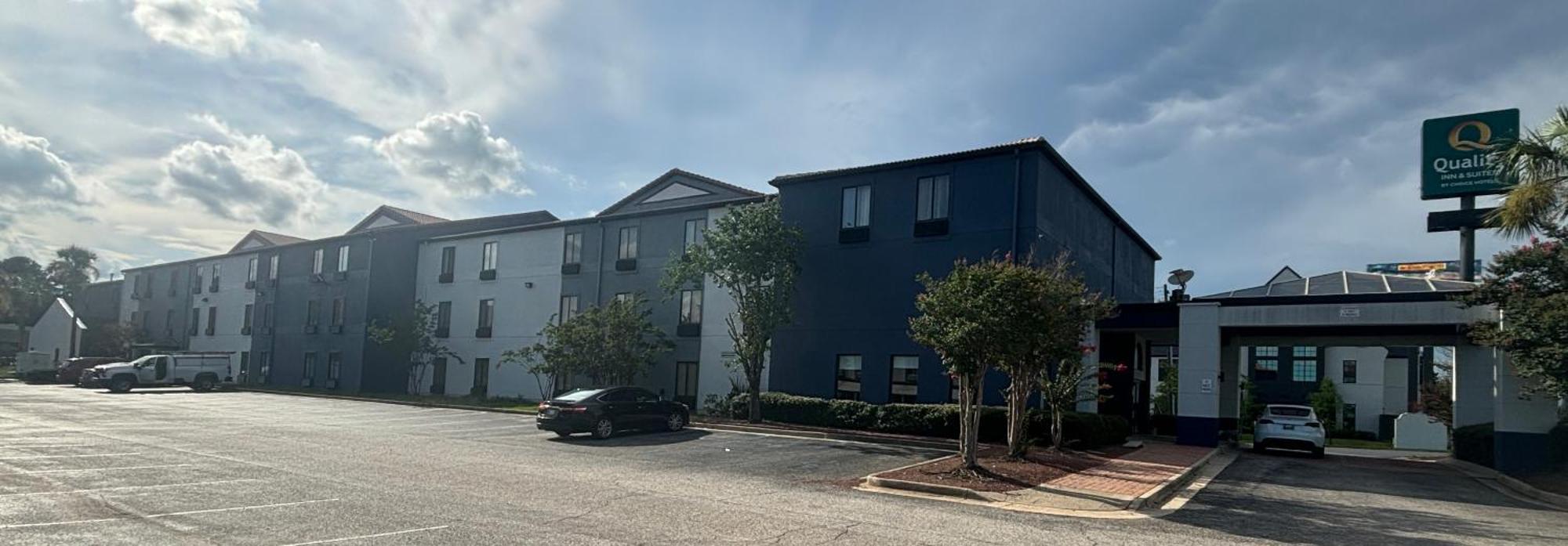 Quality Inn & Suites At Airport Blvd I-65 Mobile Eksteriør bilde