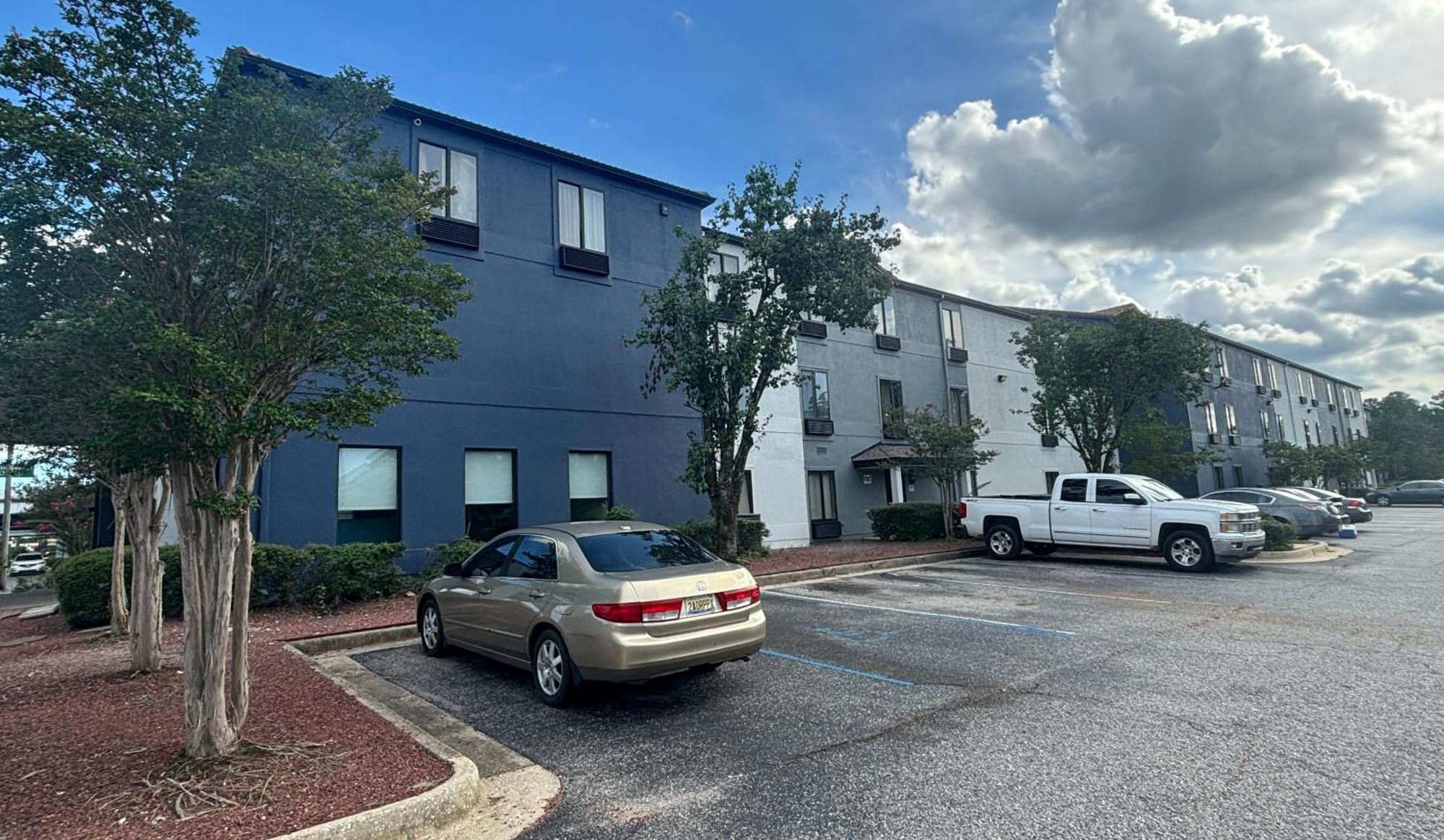 Quality Inn & Suites At Airport Blvd I-65 Mobile Eksteriør bilde