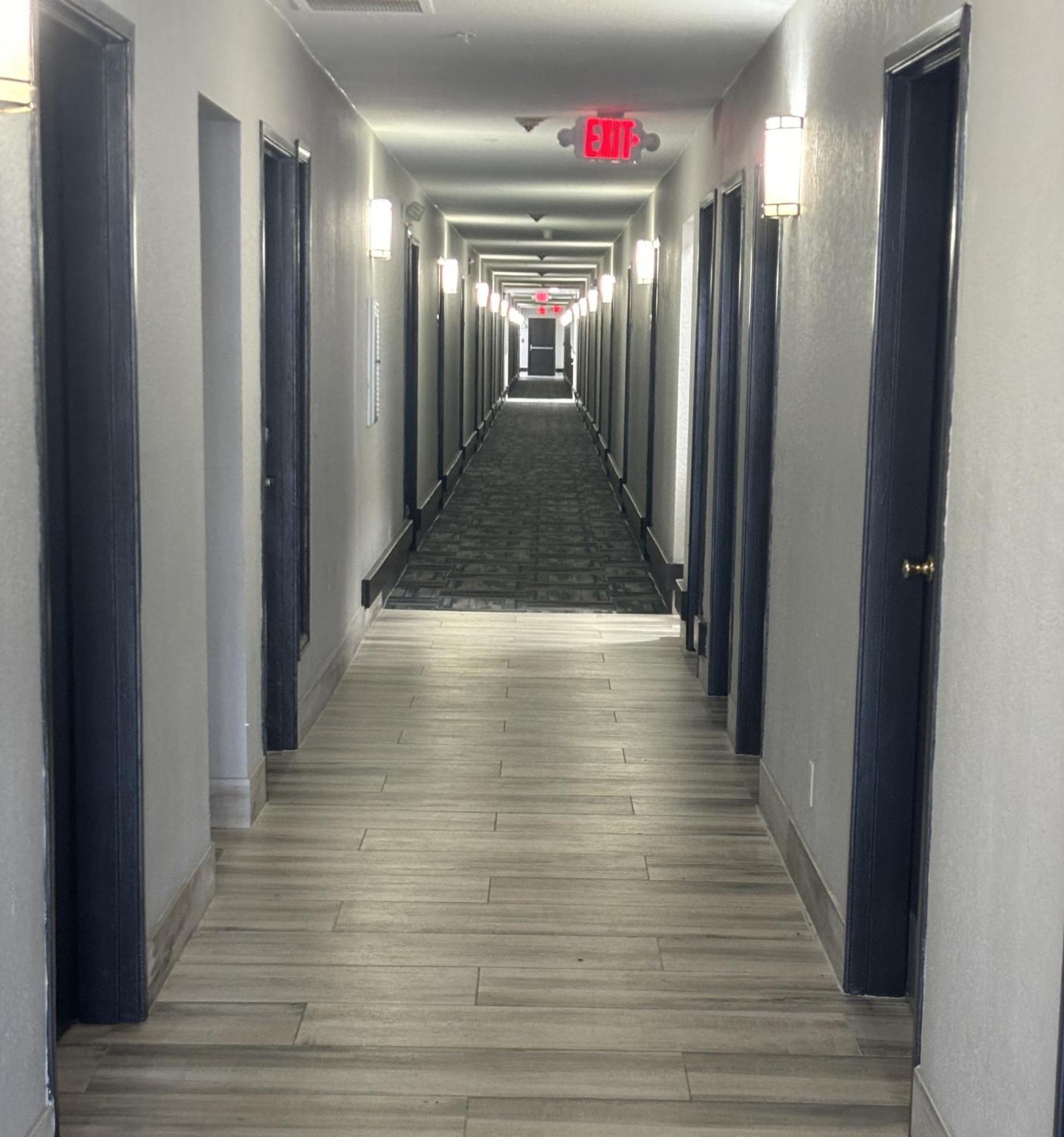 Quality Inn & Suites At Airport Blvd I-65 Mobile Eksteriør bilde