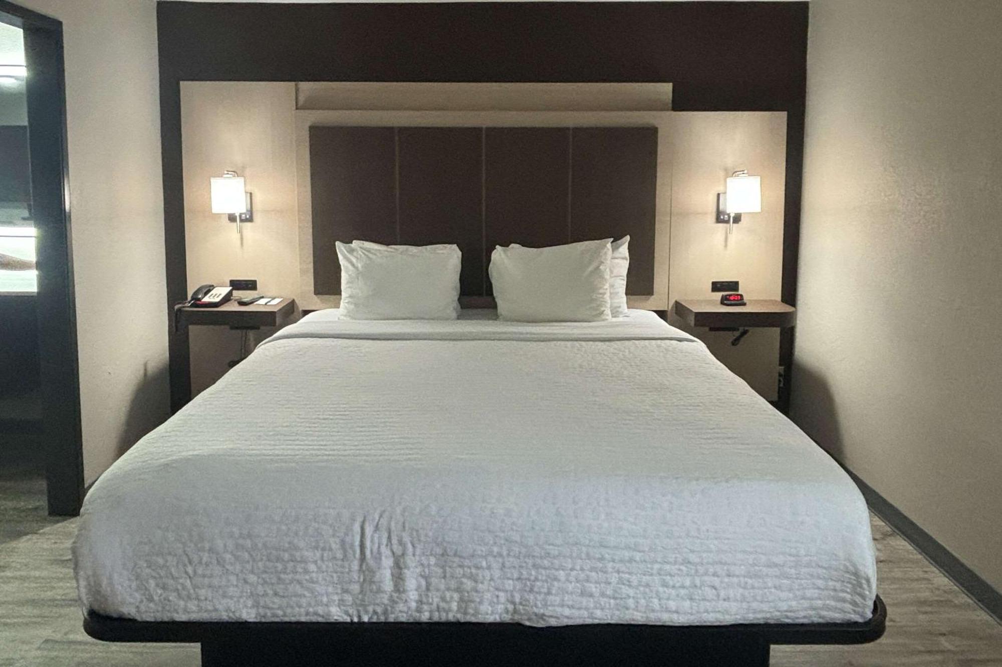 Quality Inn & Suites At Airport Blvd I-65 Mobile Eksteriør bilde