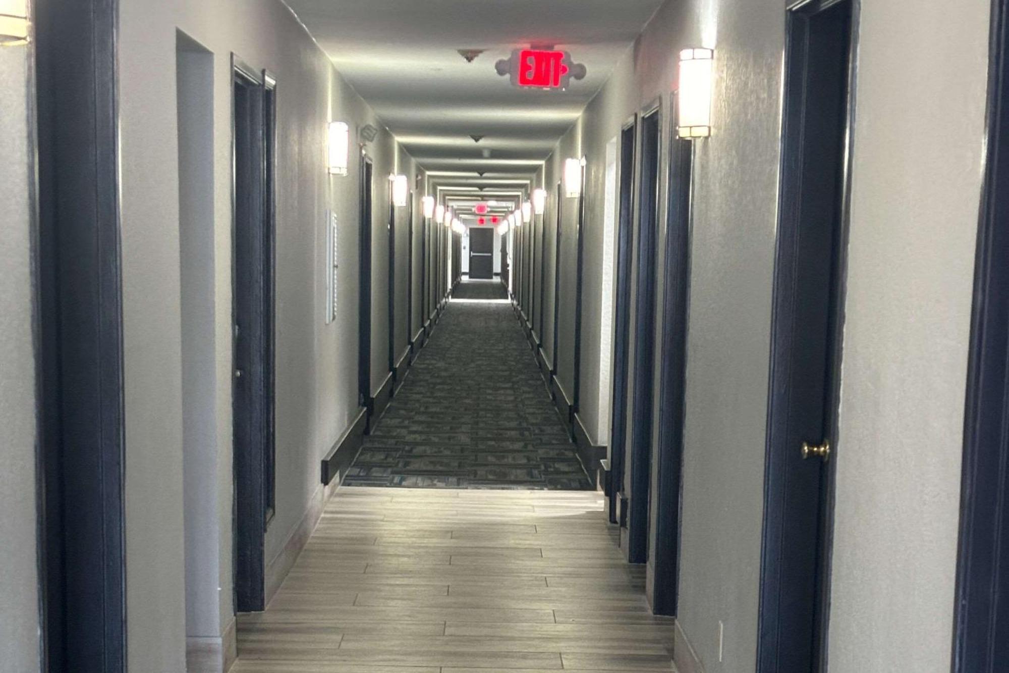 Quality Inn & Suites At Airport Blvd I-65 Mobile Eksteriør bilde