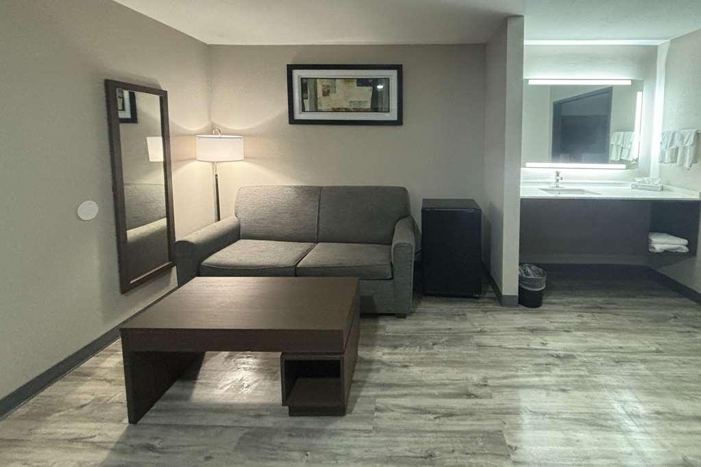 Quality Inn & Suites At Airport Blvd I-65 Mobile Rom bilde